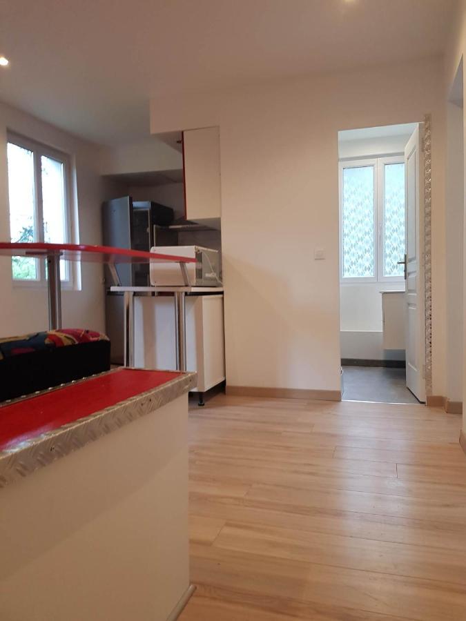 05 - Tres Joli 3 Pieces Neuf 2 Chambres, Logement Tout Equipe Pour 1 A 4 Personnes Maximum, Vue Sur Jardin Avec Parking Privatif, Grand Fourgon Possible, Tout Le Linge De Maison Est Fourni Annesse-et-Beaulieu Extérieur photo
