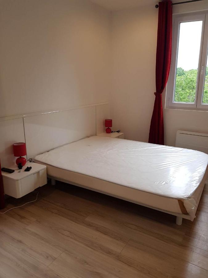 05 - Tres Joli 3 Pieces Neuf 2 Chambres, Logement Tout Equipe Pour 1 A 4 Personnes Maximum, Vue Sur Jardin Avec Parking Privatif, Grand Fourgon Possible, Tout Le Linge De Maison Est Fourni Annesse-et-Beaulieu Extérieur photo