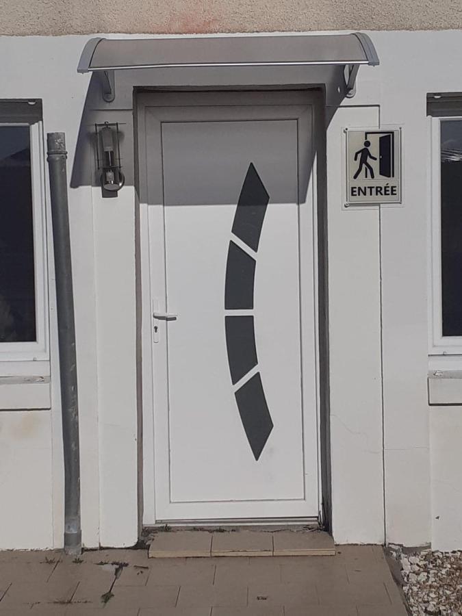 05 - Tres Joli 3 Pieces Neuf 2 Chambres, Logement Tout Equipe Pour 1 A 4 Personnes Maximum, Vue Sur Jardin Avec Parking Privatif, Grand Fourgon Possible, Tout Le Linge De Maison Est Fourni Annesse-et-Beaulieu Extérieur photo