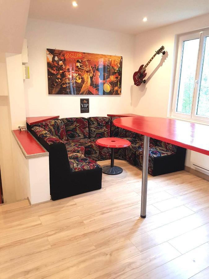 05 - Tres Joli 3 Pieces Neuf 2 Chambres, Logement Tout Equipe Pour 1 A 4 Personnes Maximum, Vue Sur Jardin Avec Parking Privatif, Grand Fourgon Possible, Tout Le Linge De Maison Est Fourni Annesse-et-Beaulieu Extérieur photo