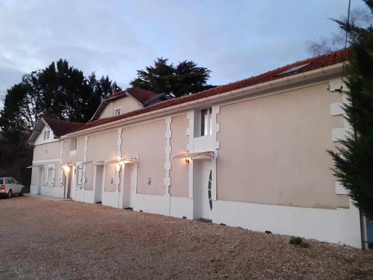 05 - Tres Joli 3 Pieces Neuf 2 Chambres, Logement Tout Equipe Pour 1 A 4 Personnes Maximum, Vue Sur Jardin Avec Parking Privatif, Grand Fourgon Possible, Tout Le Linge De Maison Est Fourni Annesse-et-Beaulieu Extérieur photo