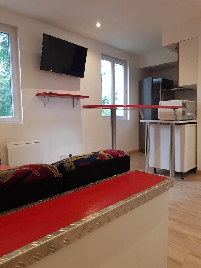 05 - Tres Joli 3 Pieces Neuf 2 Chambres, Logement Tout Equipe Pour 1 A 4 Personnes Maximum, Vue Sur Jardin Avec Parking Privatif, Grand Fourgon Possible, Tout Le Linge De Maison Est Fourni Annesse-et-Beaulieu Extérieur photo