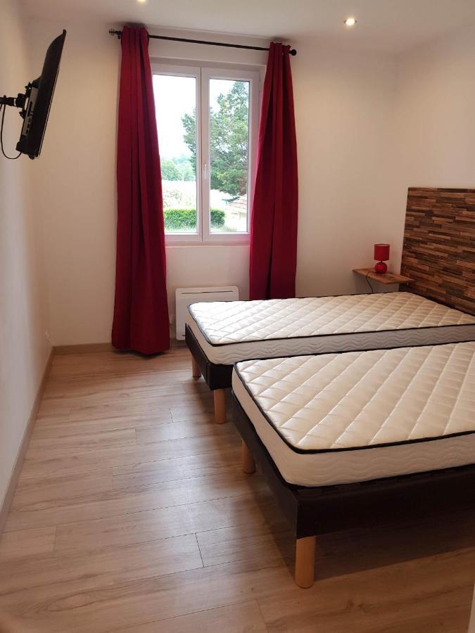 05 - Tres Joli 3 Pieces Neuf 2 Chambres, Logement Tout Equipe Pour 1 A 4 Personnes Maximum, Vue Sur Jardin Avec Parking Privatif, Grand Fourgon Possible, Tout Le Linge De Maison Est Fourni Annesse-et-Beaulieu Extérieur photo